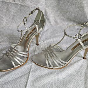 Buffalo London silver sandals size 9 with 3.5 inch heels